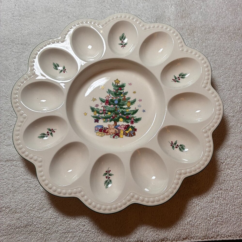 Nikko Happy Holidays Deviled Egg Server Dish Mint Christmas Tree Presents 9.5”
